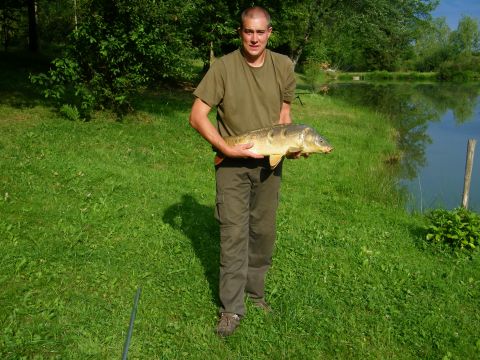 L'&eacute;tang de Nadine et Georges MACARY&nbsp; pour concours de p&ecirc;che &agrave; Conc&egrave;ze. Etang priv&eacute; de 1 ha pour la p&ecirc;che situ&eacute; a moins d'un km du g&icirc;te de Leycuras