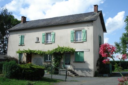 Location gite meuble Pompadour Juillac en Corrèze Location gite meuble Pompadour Juillac en Corrèze